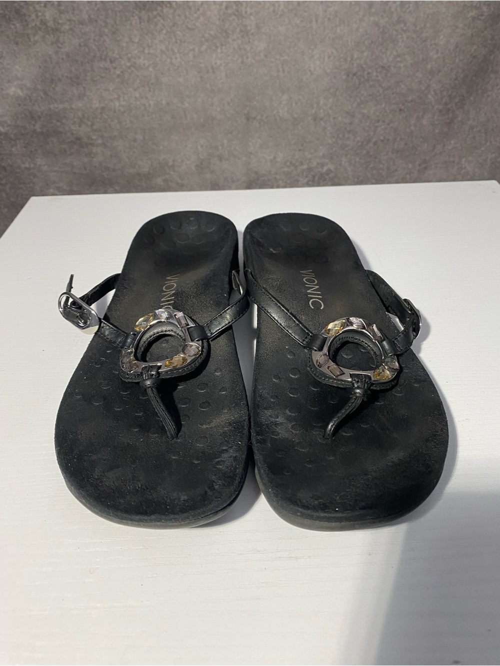 Vionic Ricci Black Gem Embellished Thong Orthotic Sandals Women Size 8